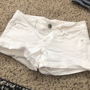 White super low shortie AE shorts size 2